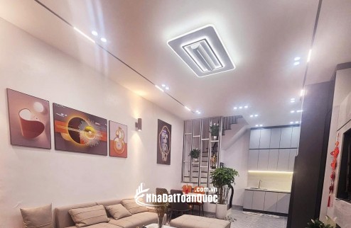 Bán nhà Nguyễn Đức Cảnh , Hoàng Mai , 42m2 4T giá chỉ 8,1 Tỷ
